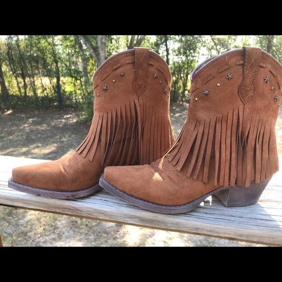 dingo fringe boots